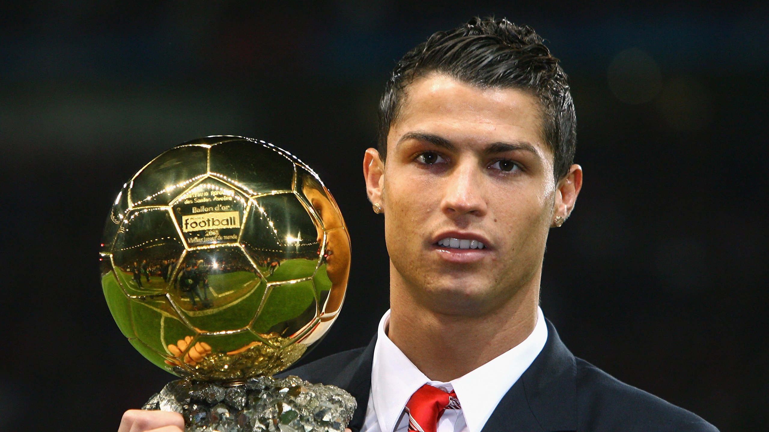 霍勒迪致命一击，当公牛在芝加哥的寒夜里找回乔丹时代的呼吸